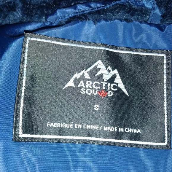 Girl's Winter Jacket - Picture 5 of 9